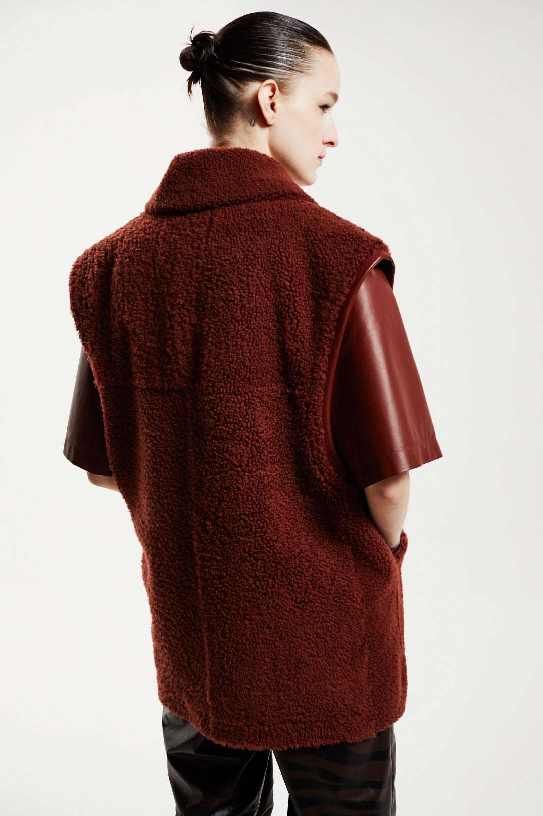 CL SHEARLING VEST