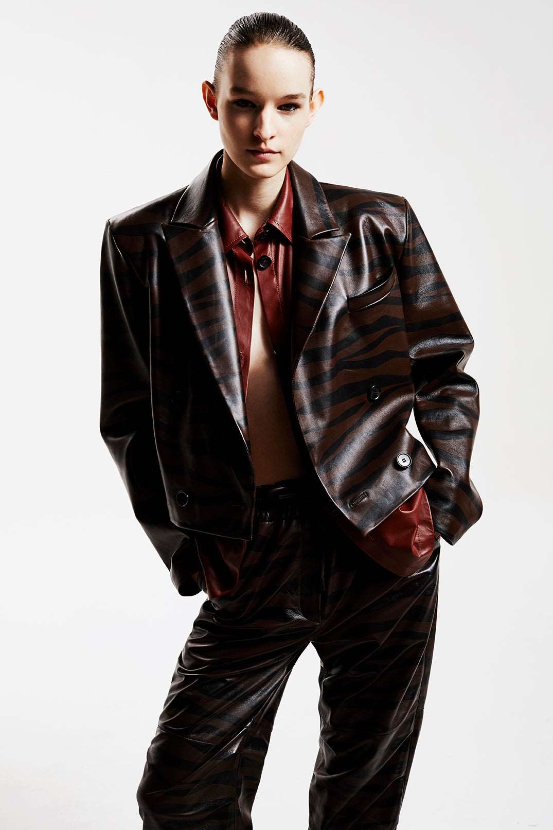 CL CROPPED BLAZER - BROWN ZEBRA