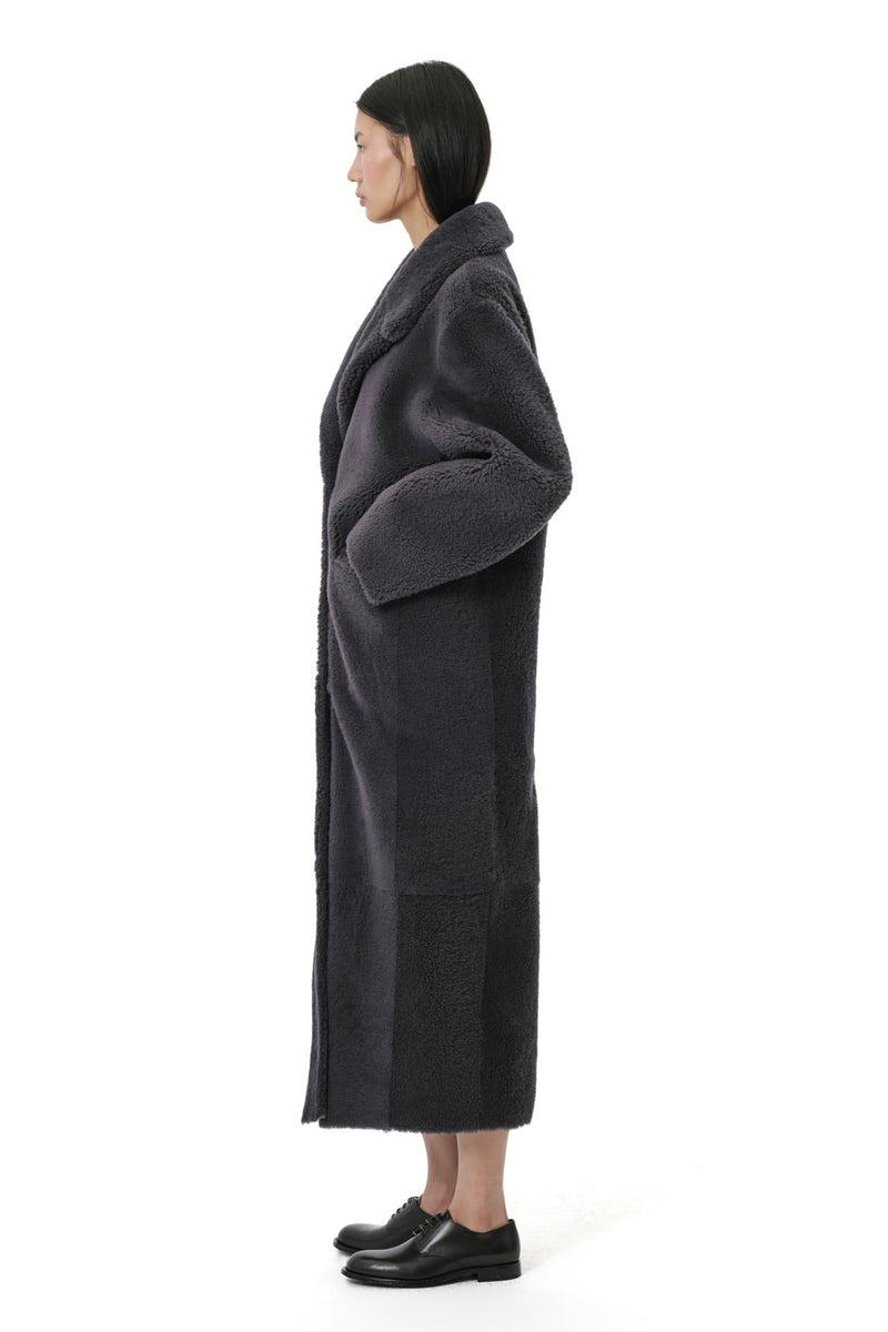 Diana V Neck '25 | Curly Merino Shearling - Dark Grey