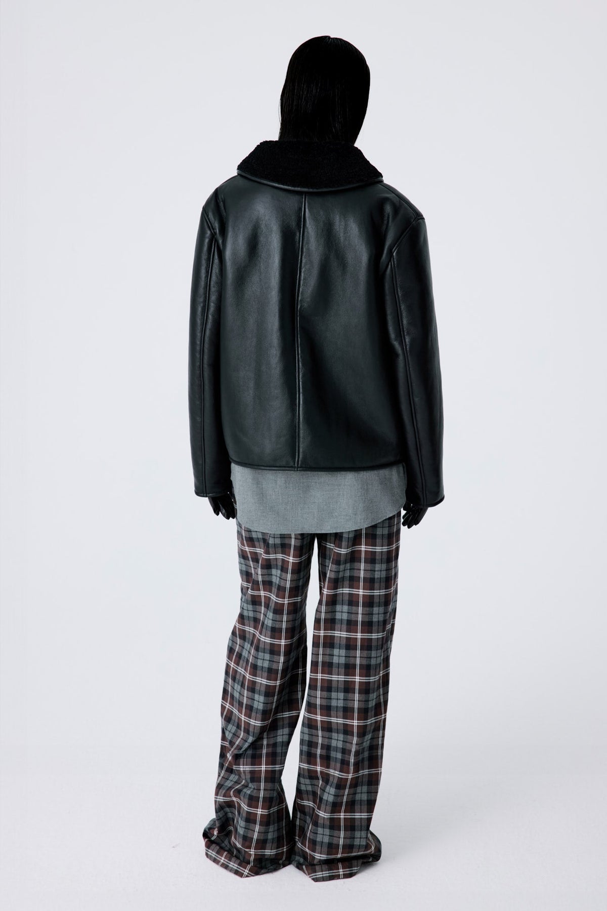 Cave Jacket | Semi-Curly Merino Shearling – Black/Black