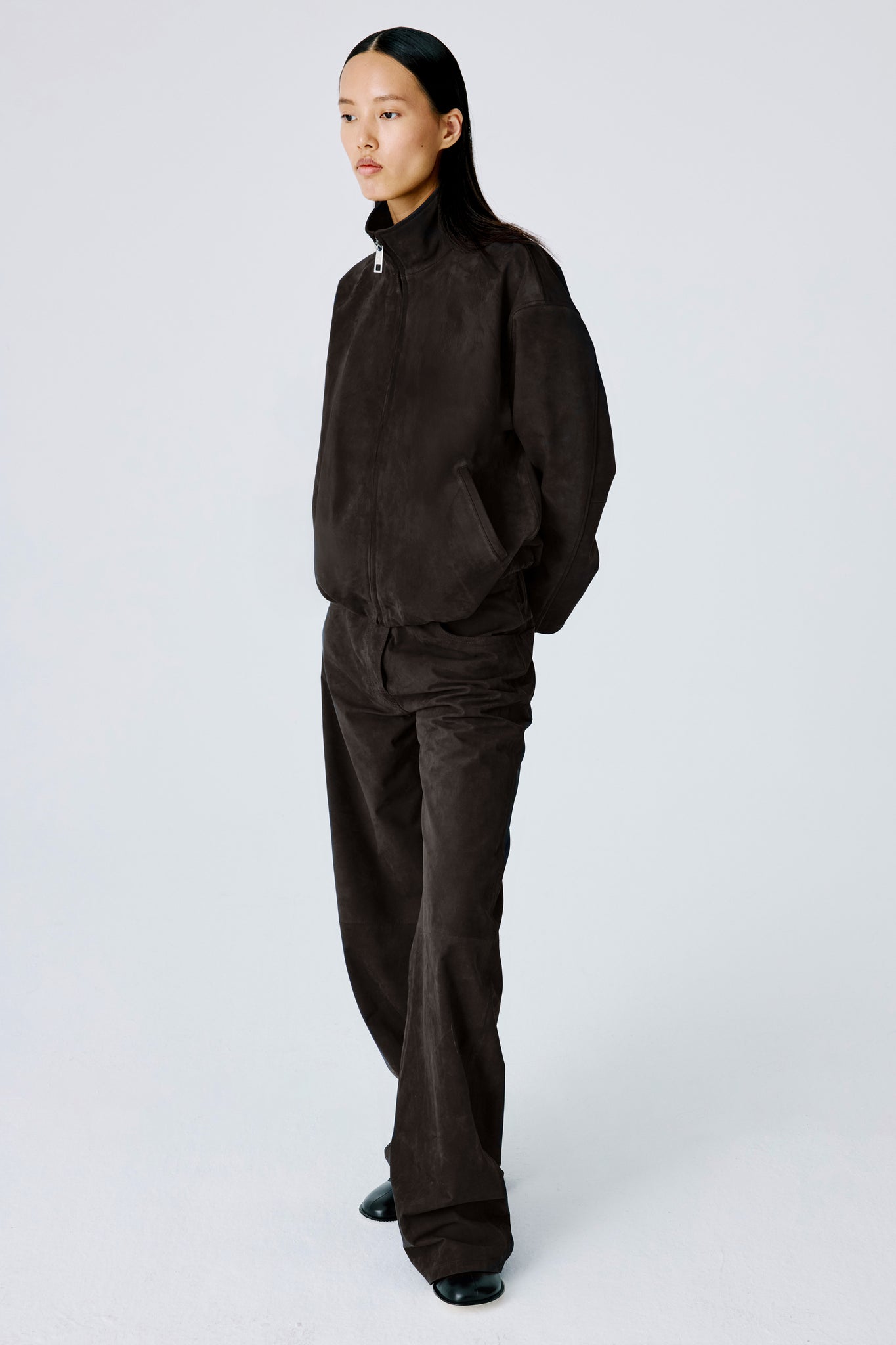 Soft Curve Barrel Pants - Dark Brown