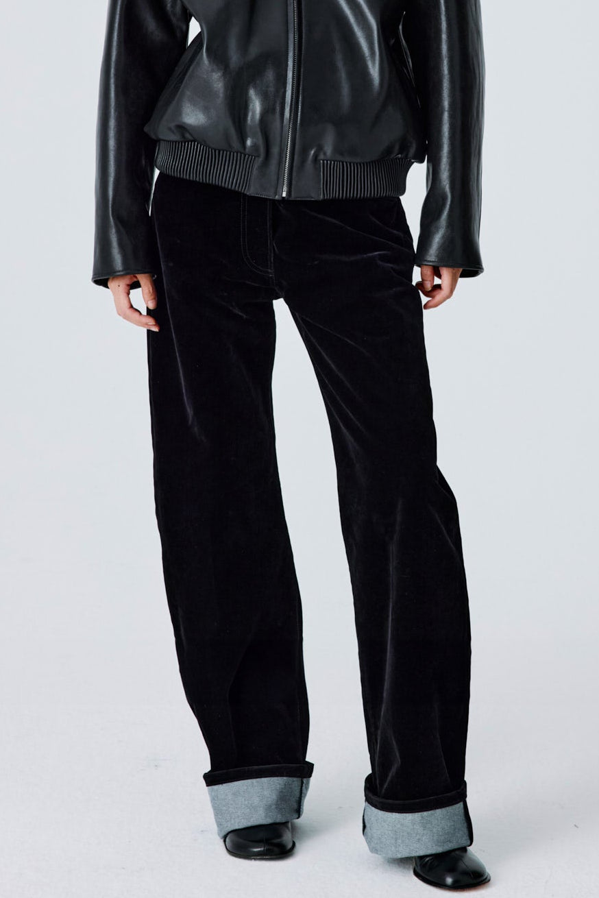 Soft Curve Barrel Pants Black Flock