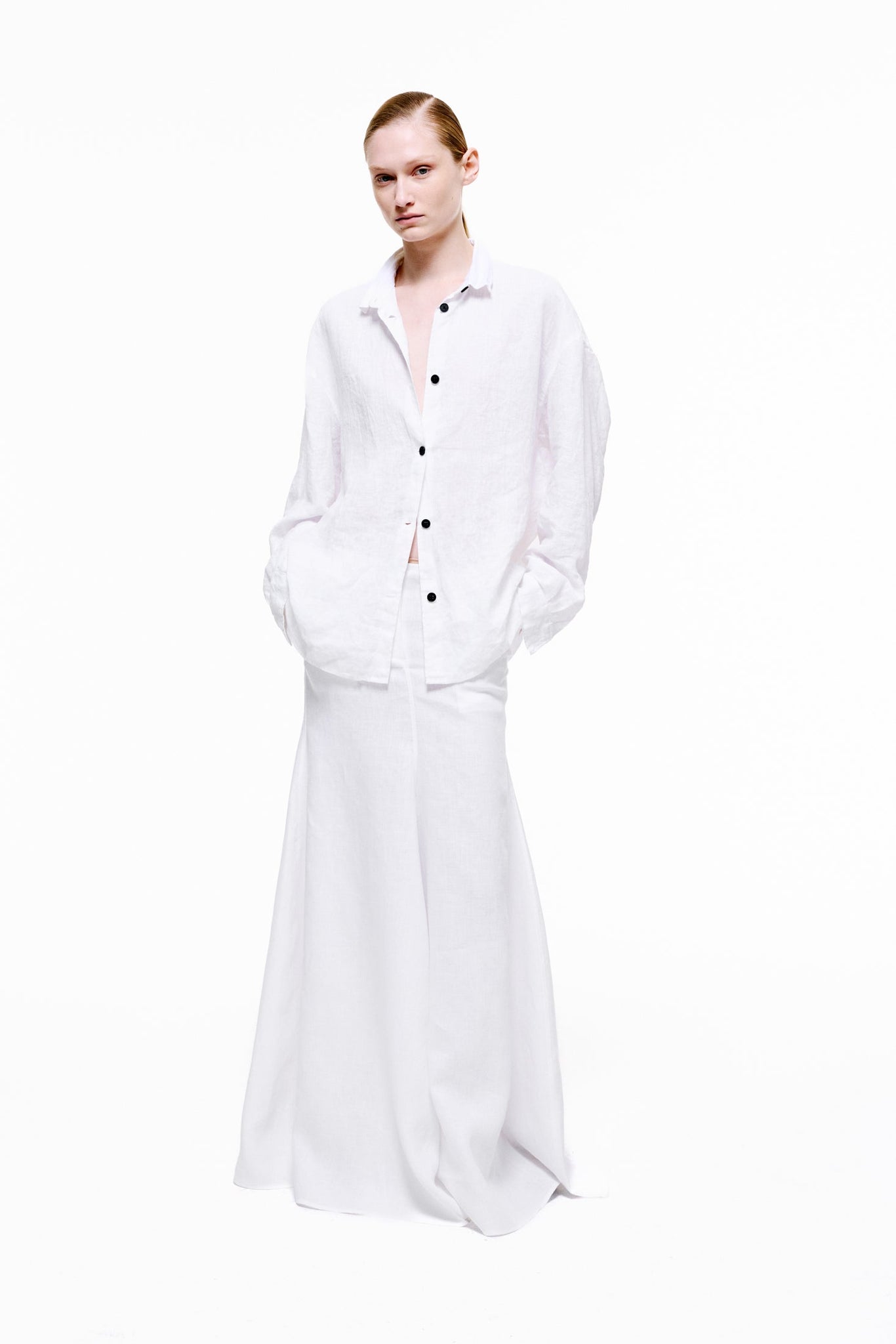Stillwave Skirt in Linen - White