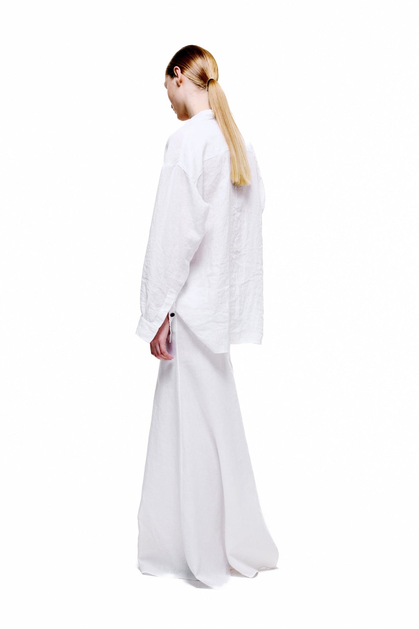 Stillwave Skirt in Linen - White