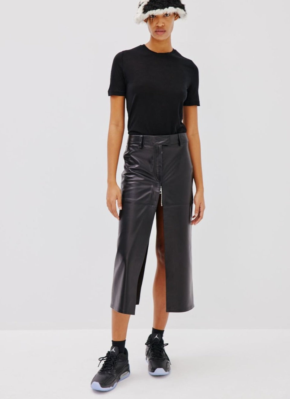 The Long Split Skirt - Black - Common Leisure