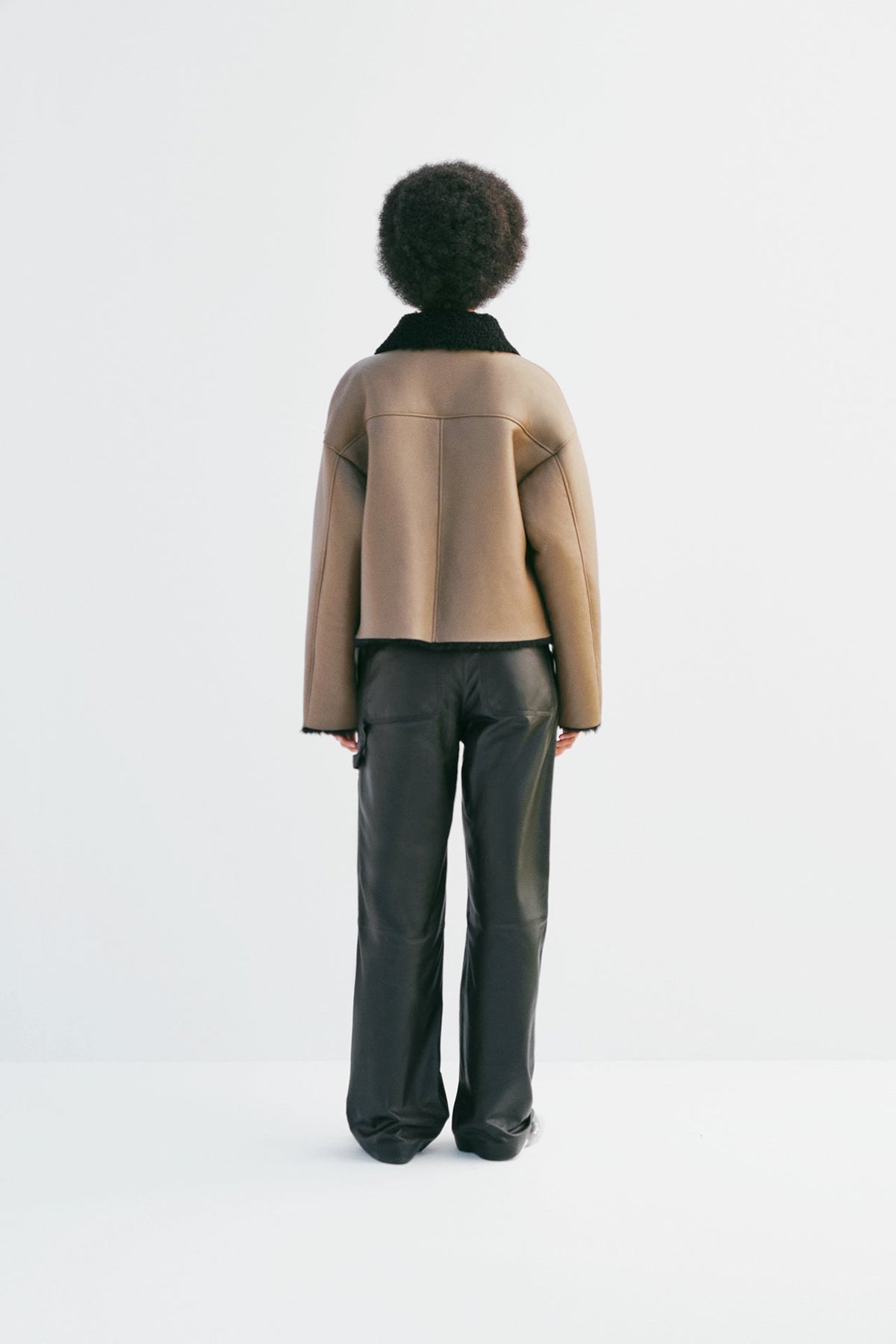 Cropped Chilling Shearling Jacket - Mocha - Common Leisure