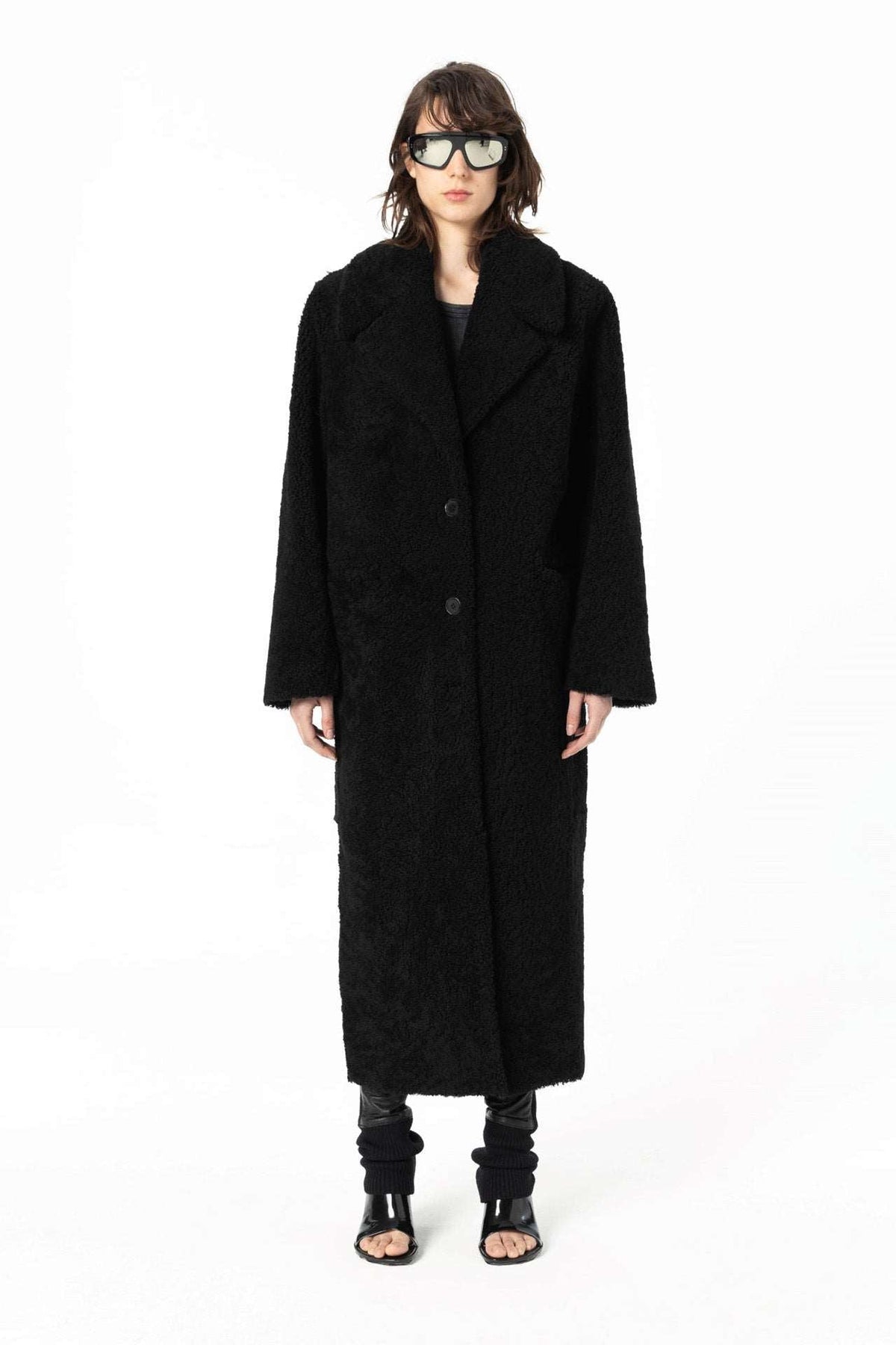 oversize v yaka uzun siyah yün kaban