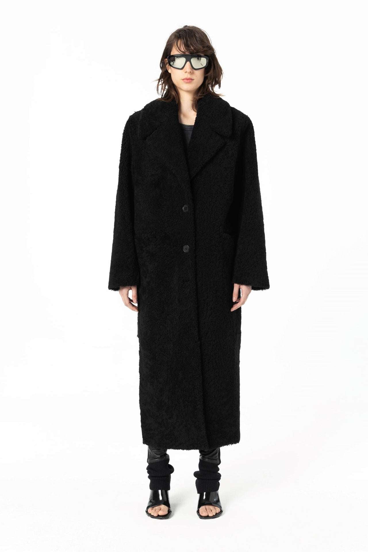 oversize v yaka uzun siyah yün kaban