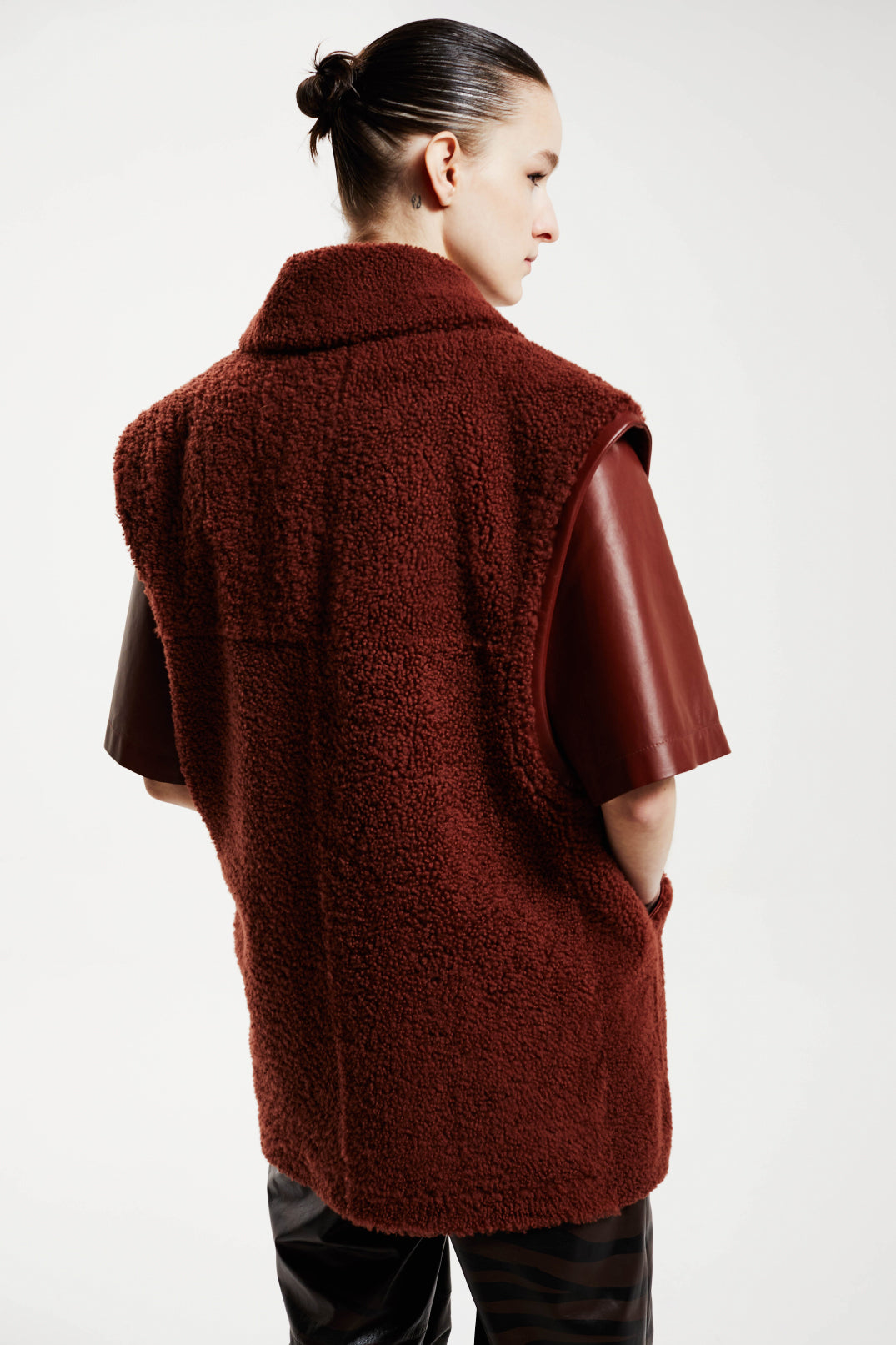 CL SHEARLING VEST