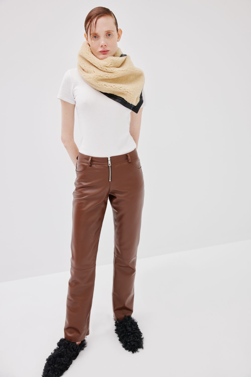 ZIPPED PANTS - CHESTNUT